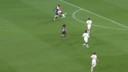 Le contact entre Harit et Disasi lors de Monaco-OM, le 13 novembre 2022 Le contact entre Harit et Disasi lors de Monaco-OM, le 13 novembre 2022