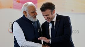 Narendra Modi et Emmanuel Macron durant le G7 à Hiroshima, au Japon, le 20 mai 2023.