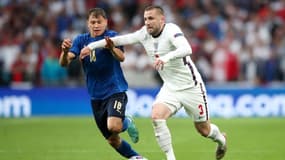 LUke Shaw en finale de l'Euro dans un duel avec Nicolo Barella