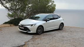 Toyota remplace l'Auris par la 12e génération de la Corolla, disponible uniquement en hybride.