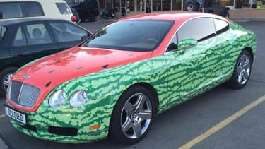 Le propriétaire d'une marque de T-shirt a accompagné la sortie de sa nouvelle collection par un habillage spécial de sa Bentley Continental GT.