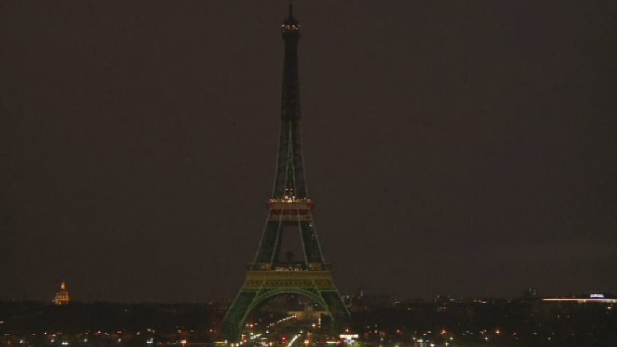 La Tour Eiffel, devenue verte pour la Cop21. 