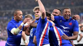 La joie des Bleus après leur essai face aux Blacks