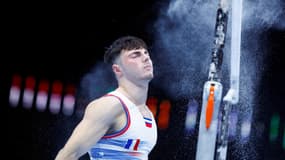Leo Saladino avec l'équipe de France de gym le 1er octobre 2023