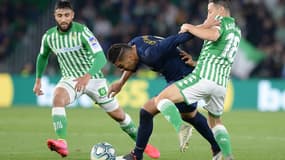 Casemiro en difficulté face au Betis