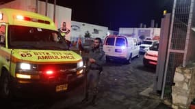Quatre gardes-frontières israéliens ont été blessés.