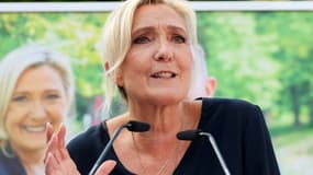 Marine le Pen, cheffe de file des députés du Rassemblement national, le 10 septembre 2023 à Hénin-Beaumont, dans le Pas-de-Calais