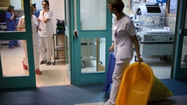 La masse salariale des hôpitaux doit être réduite de 860 millions en 3 ans.