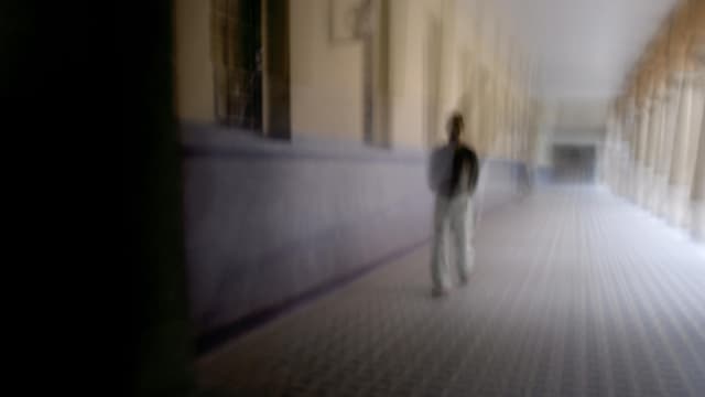 Un homme dans un hôpital psychiatrique de Lyon, en 2006.