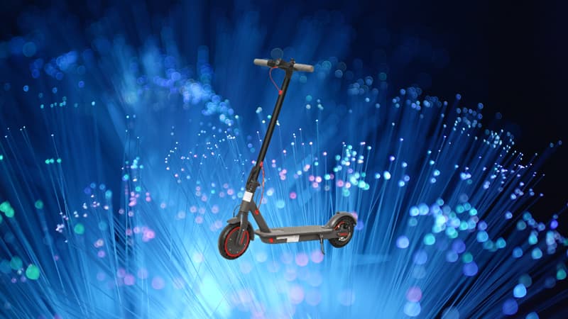 Une promo qui décoiffe sur la trottinette électrique AOVO ES80 chez Cdiscount
