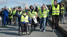Des gilets jaunes à Cabriès, dans les Bouches-du-Rhône, le 17 novembre 2019