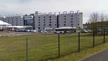 Le SDF a été retrouvé sur le parking de l'hôpital de Villejuif, en arrêt cardiaque