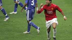 Cristiano Ronaldo célèbre son but de la tête en finale de la Ligue des champions en 2008