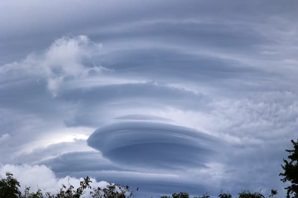 Des nuages avant le passage du cyclone Belal, le 14 janvier 2024 à La Possession, sur l'île de la Réunion.