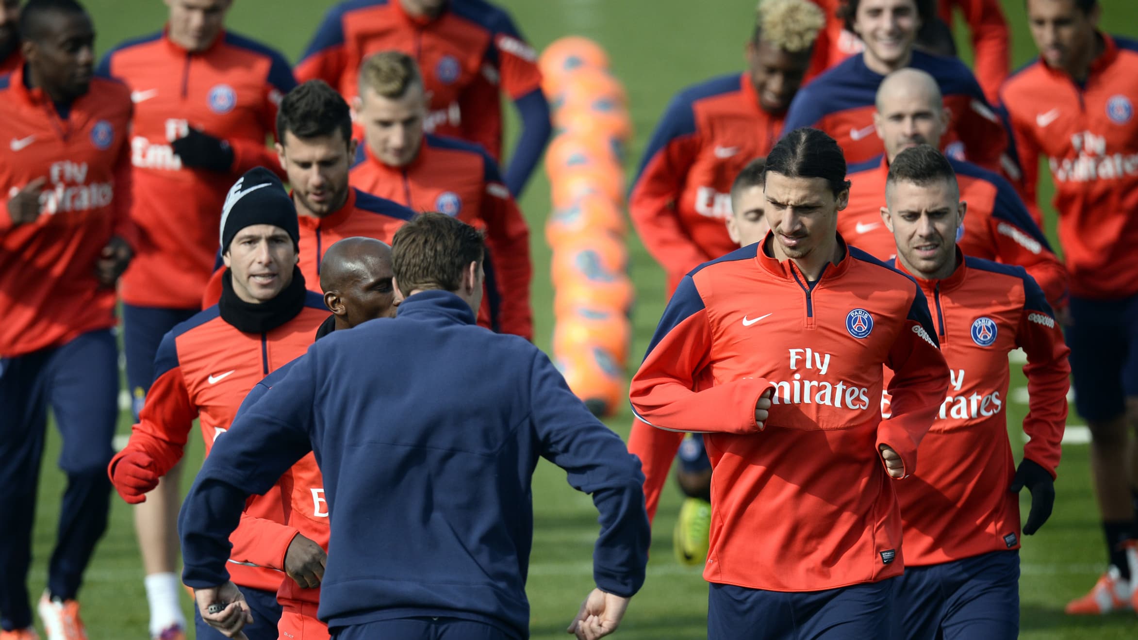 Le PSG en séance d'entraînement, le 27 mars, au Camp des Loges.