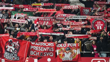Des fans du FC Séville lors d'un match de Liga le 21 janvier 2024
