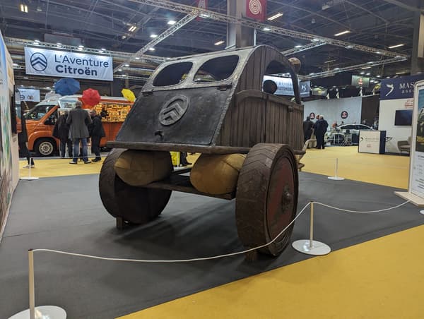 Le concept-char Citroën conçu pour le film "Astérix et Obélix: L'Empire du milieu".