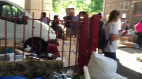 Chaîne de solidarité après l'incendie à Londres: "Il y a un besoin d'humanité"