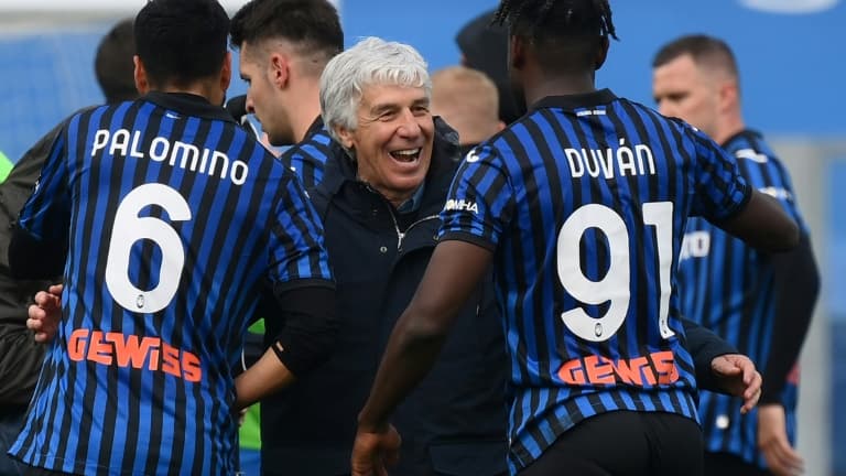 La joie de l'entraîneur de l'Atalanta Bergame, Gian Piero Gasperini, à la fin du match de Série A contre la Juventus Turin, le 18 avril 2021 à Bergame La joie de l'entraîneur de l'Atalanta Bergame, Gian Piero Gasperini, à la fin du match de Série A contre la Juventus Turin, le 18 avril 2021 à Bergame