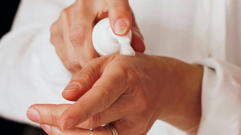 3 crèmes hydratantes à petit prix, parfaites pour avoir la peau douce toute la journée