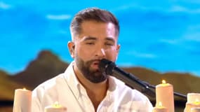Kendji Girac sur le plateau de "The Voice Kids", le 5 octobre 2024