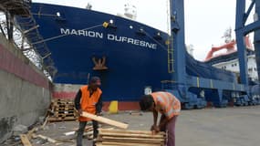 Le Marion Dufresne au port de Tanjung Piork à Jakarta.