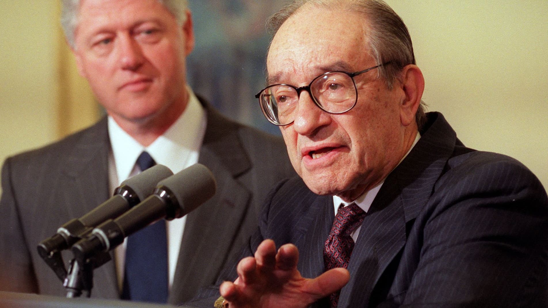 Piyasaların "irrasyonel coşkusunu" eleştirmişti: Fed tarihinin en ünlü başkanı Alan Greenspan 100 yaşında öldü