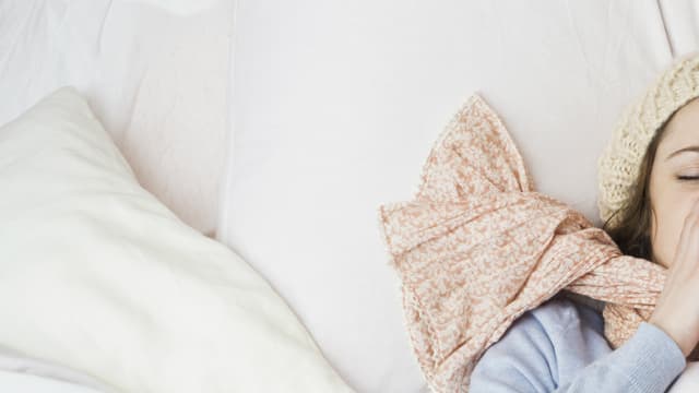 La grippe est due à une infection par les virus influenza, de type A, B ou C.