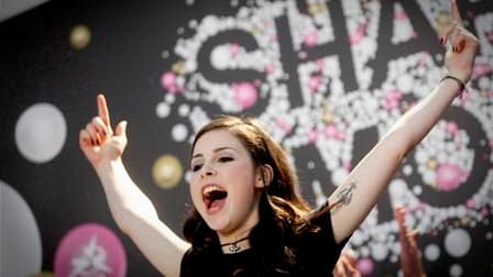 Chanteuse amatrice et inconnue du public il y a quelques mois, Lena Mayer-Landrut, 19 ans, a offert samedi la victoire à l'Allemagne lors du 55e concours Eurovision avec "Satellite", un titre aux accents de pop britannique. /Photo prise le 29 mai 2010/REU