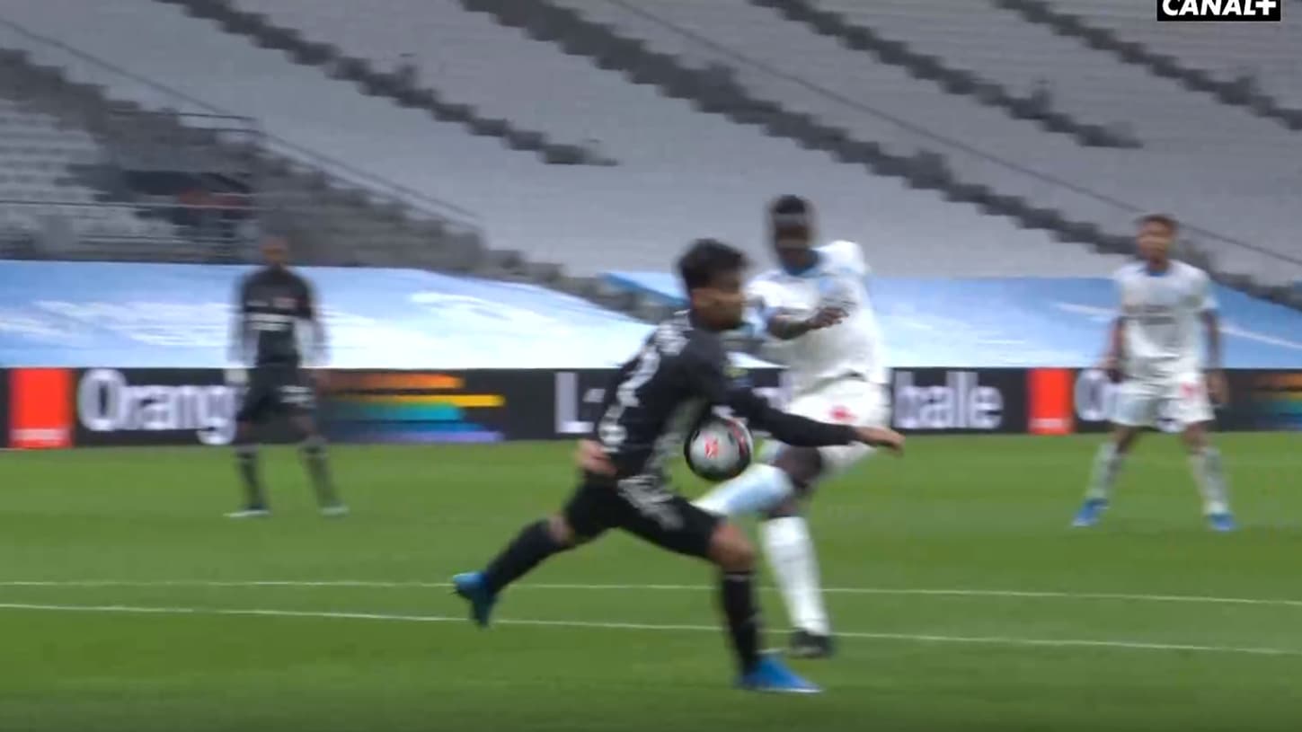 La main de Paqueta contre l'OM La main de Paqueta contre l'OM