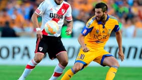André-Pierre Gignac face à Jonathan Maidana 