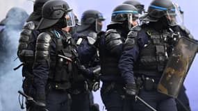13.000 policiers et gendarmes seront mobilisés mardi, dont 5.500 à Paris.