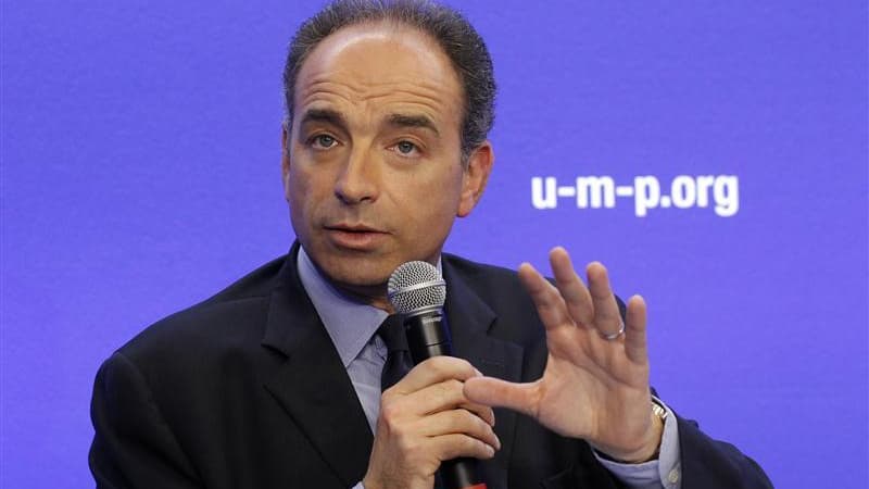 Jean-François Copé, secrétaire général de l'UMP, a dénoncé dimanche une "convergence" et une "alliance objective" entre le Parti socialiste et le Front national. /Photo prise le 10 mai 2012/REUTERS/Benoît Tessier