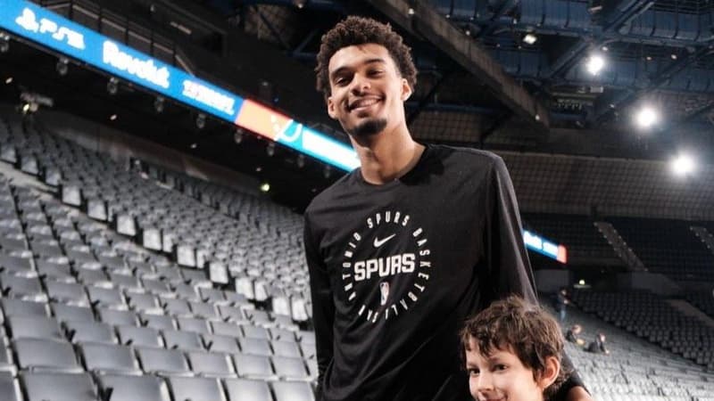 "Il a un très bon contact avec eux": Farah et Aurélien, les enfants qui ont interviewé Wembanyama, racontent leurs instants privilégiés avec la star NBA