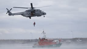 Un hélicoptère en mer (image d'illustration). 