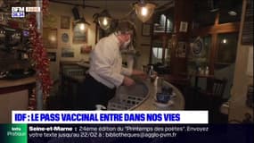Covid-19: le pass vaccinal, qui entre en vigueur dès ce lundi dans toute la France, ne fait pas l'unanimité chez les Franciliens
