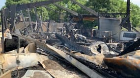 Un maraîcher de Marcoussis (Essonne) a tout perdu dans l'incendie de son hangar dans la nuit du 14 au 15 mai.