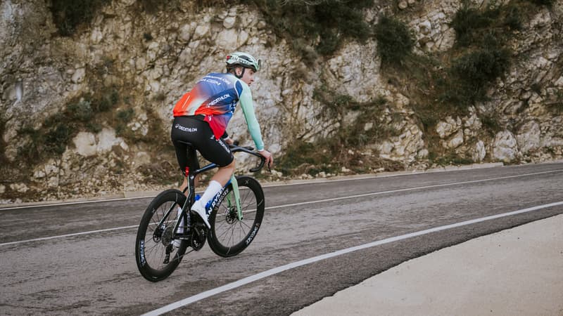 Le coureur francais de Decathlon CMA CGM Paul Seixas a l entrainement 13 decembre 2025 2243902