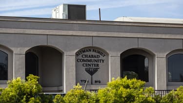 Un homme a ouvert le feu samedi dans une synagogue de la région de San Diego, dans le sud de la Californie, a annoncé la police locale après son arrestation ce samedi.