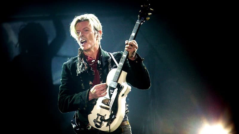 David Bowie en concert au Forum de Copenhague en 2003