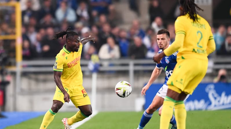 Moses Simon lors de Strasbourg-Nantes en Ligue 1, 6 octobre 2023