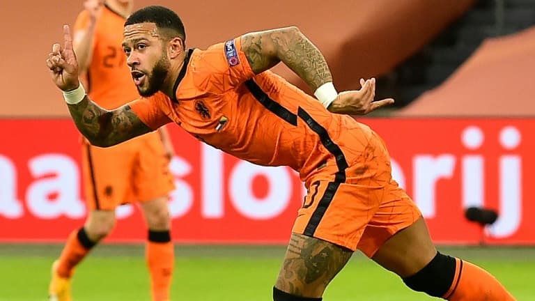 Memphis Depay sous le maillot de la sélection des Pays-Bas contre la Bosnie-Herzégovine en Ligue des Nations, le 15 novembre 2020 à Amsterdam 