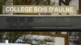 Le collège du Bois d'Aulne à Conflans-Sainte-Honorine, au lendemain de l'attentat qui a coûté la vie à l'enseignant Samuel Paty