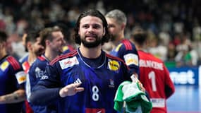 L'arrière gauche de l'équipe de France de hand Elohim Prandi face à la Suède