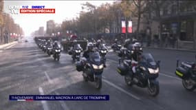 11-Novembre: Emmanuel Macron accueille le cercueil d'Hubert Germain à l'Arc de Triomphe