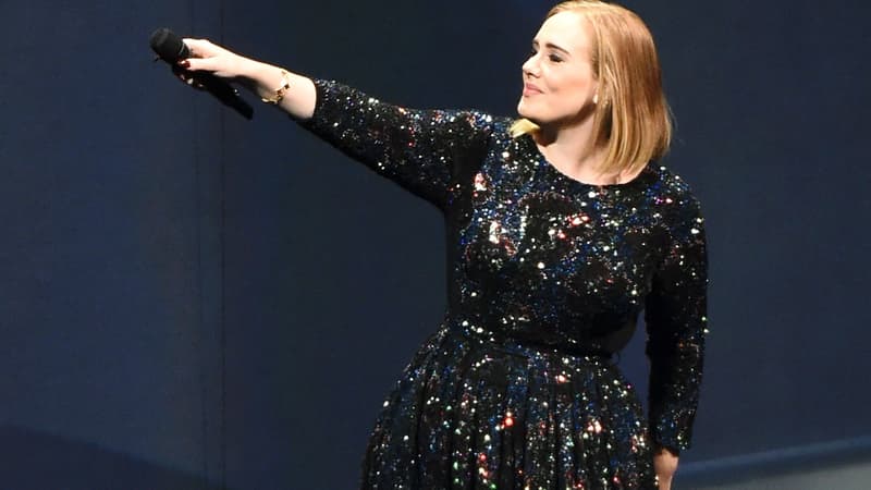 Adele, lors d'un concert à Phoenix en 2016