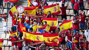 Des supporters de l'Espagne samedi à Séville