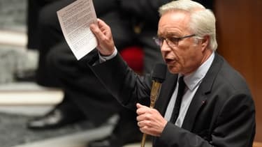 François Rebsamen, le ministre du Travail, présentera un plan pour l'emploi des seniors au début du mois de juin.