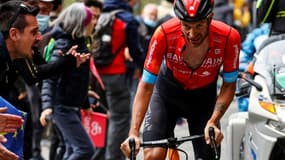 L'Italien Damiano Caruso, en route vers la victoire dans la 20e étape du Tour d'Italie, disputée entre Verbania et Valle Spluga-Alpe Motta, le 29 mai 2021