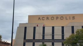 La destruction du palais des congrès, Acropolis, à Nice a commencé ce mercredi 1er mars 2023. Les travaux doivent durer 18 mois.